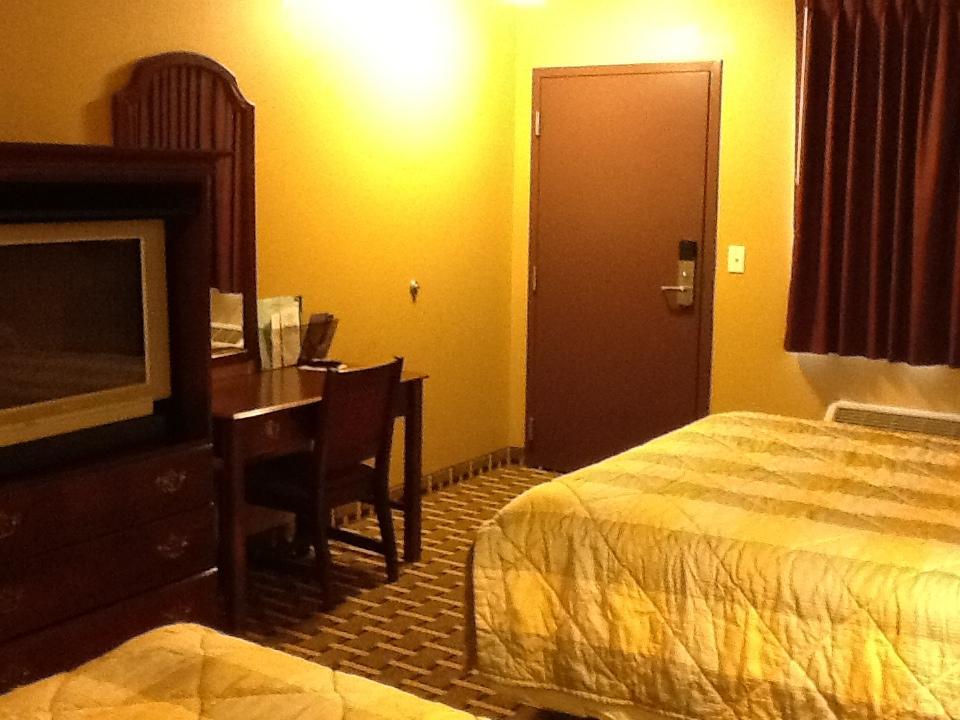 Caronoda Motel Central City 部屋 写真